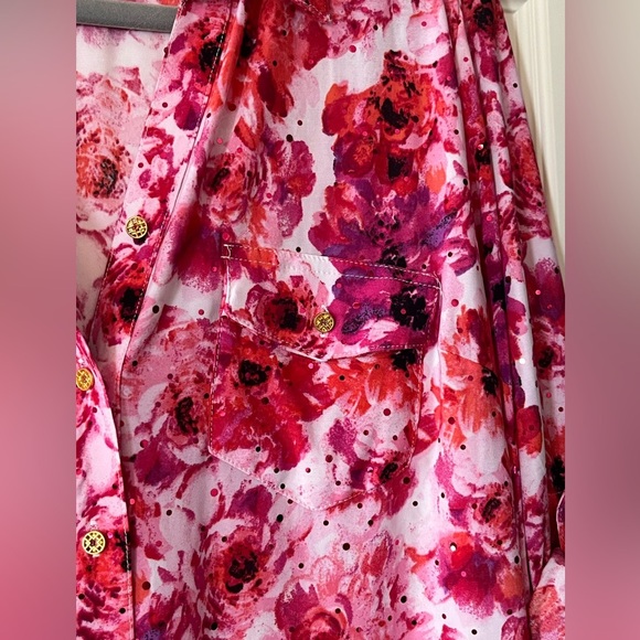 Floral Button Down Shirt - Red and Pink Gold Buttons - Picture 5 of 16
